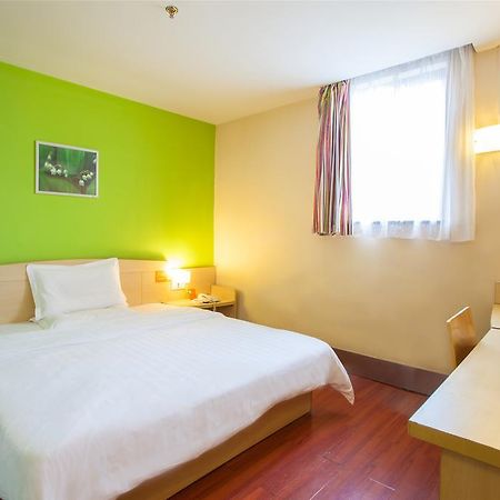 7Days Inn Guilin Zhengyang Road Pedestrain Street Exterior photo