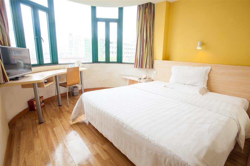 7Days Inn Guilin Zhengyang Road Pedestrain Street Exterior photo