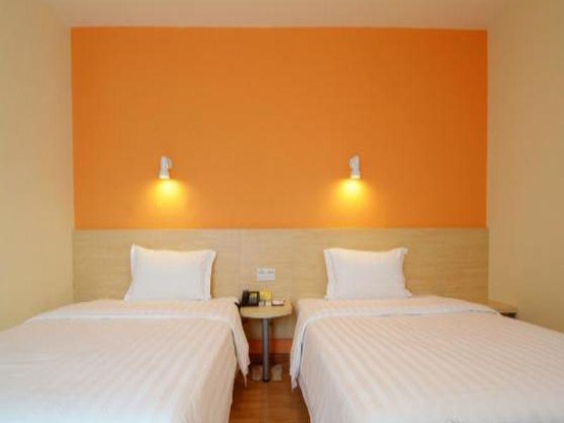 7Days Inn Guilin Zhengyang Road Pedestrain Street Exterior photo